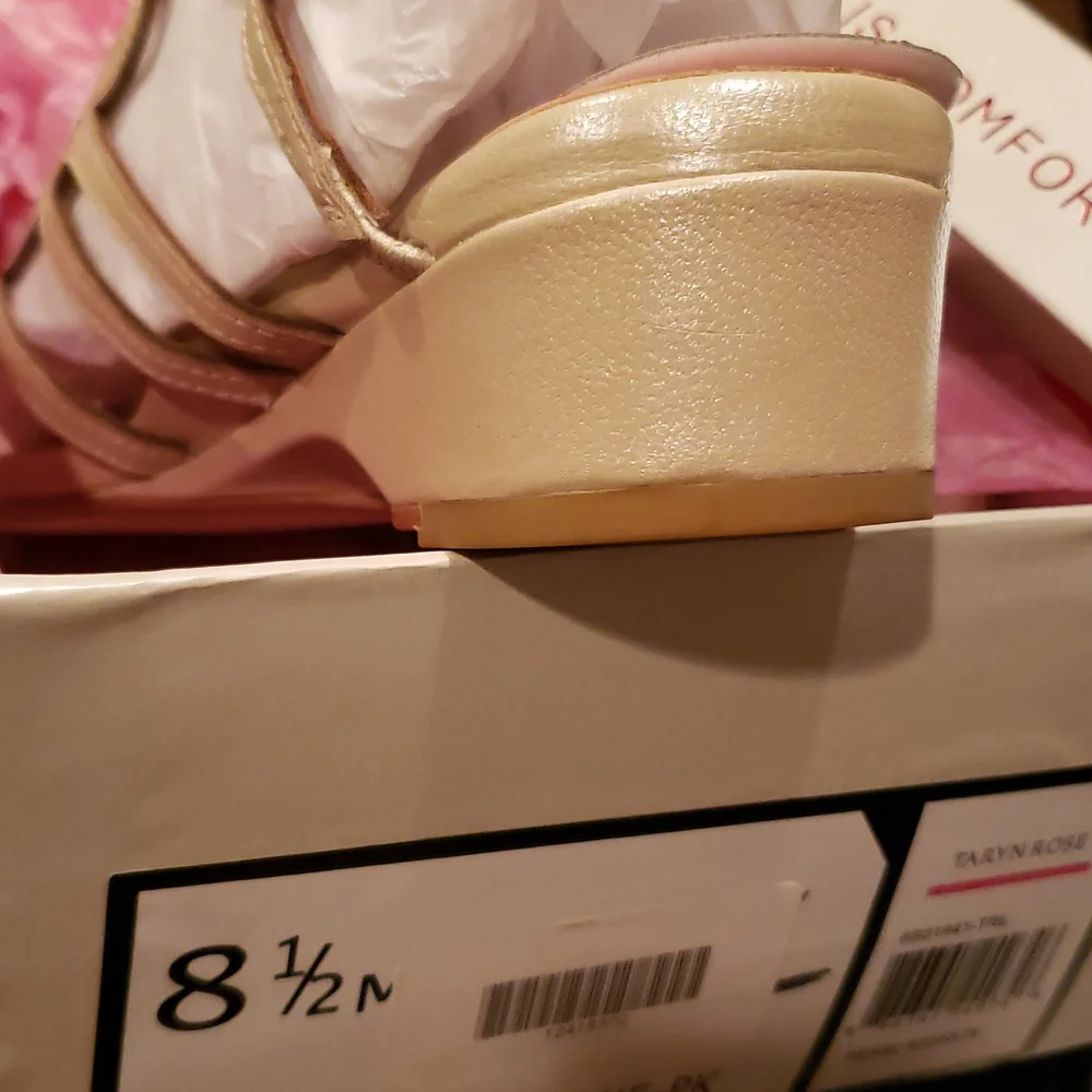 Taryn Rose NEW Sandals Slingback Strappy Wedge Comfort Shoe ALL Leather NIB 8.5 - Picture 10 of 10